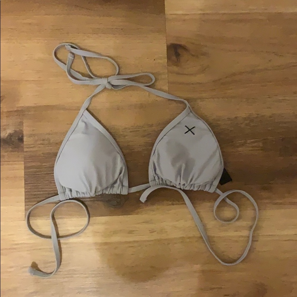 Boutine LA triangle top